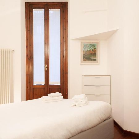 Apartamento Bnbutler - Eustachi, 47 - Per Vivere Alla Milanese Exterior foto